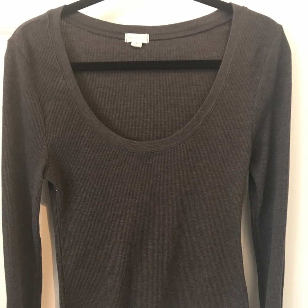 Ribbed grey top